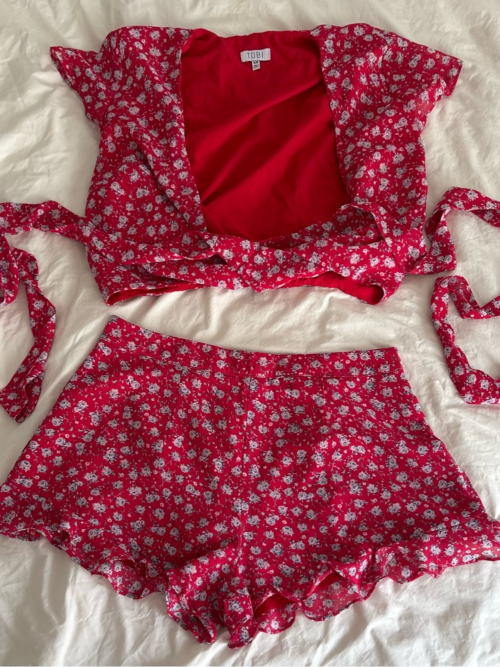 Tobi Red Floral Tie-Front Crop Top & Ruffle Short Set